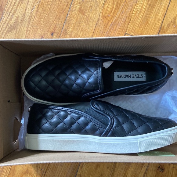 Steve Madden black slip on shoes nwt - Picture 11 of 11